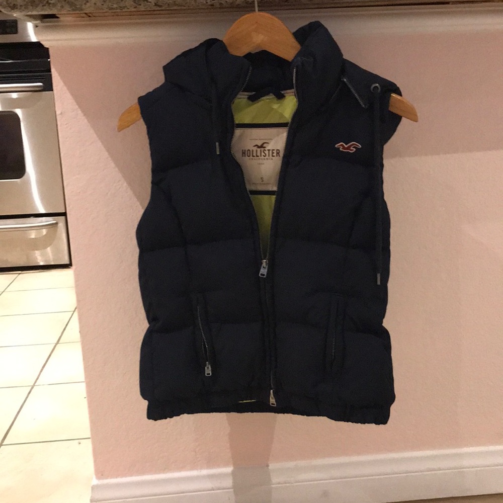 Hollister Navy puffer vest